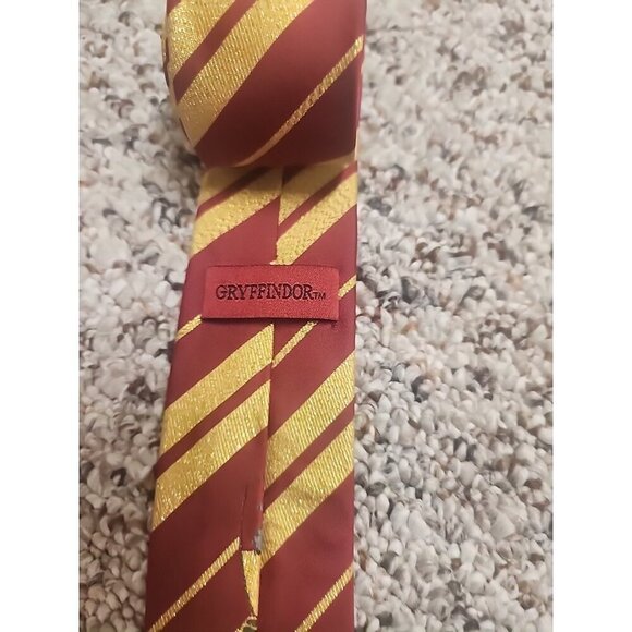 Harry Potter Gryffindor Tie House Crest Logo Colors Necktie Costume 48" NEW - Picture 2 of 4